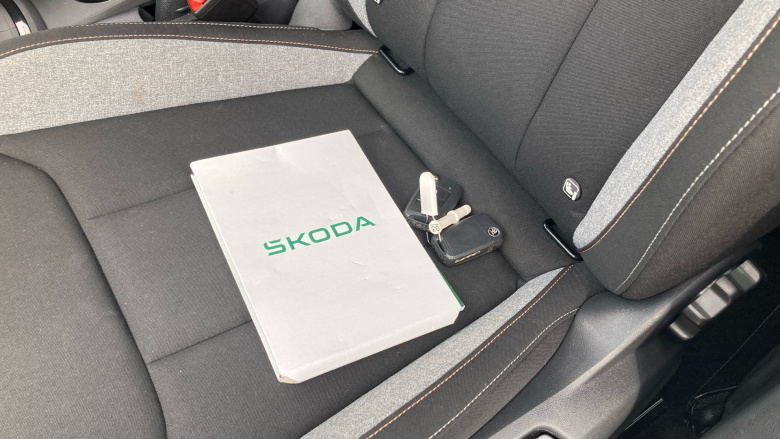 Skoda Kamiq 1.0 TSI 95 SE Edition 5dr Petrol Hatchback